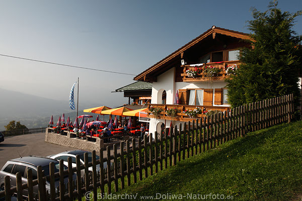 Sonnenterasse Einkehridylle über Tal Berchtesgadener Gasthof Café Hochlenzer bei Obersalzberg