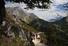 914952_Jenner Bergpfad Naturfoto vielfältige Berglandschaft mit Wanderer