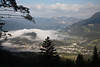 915340_Nebelschwaden über Berchtesgaden Bergstadt