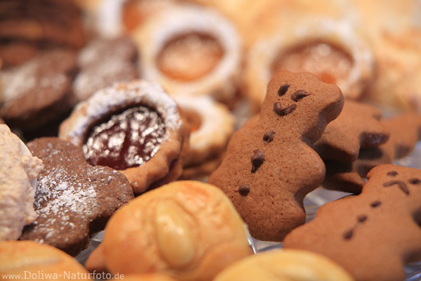 Lebkuchen braune Männchen mit Schokoverzierung Kekse Weihnachtsgebäck Foto Design