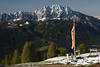 Vierländer Bergpanorama Foto Tafeln mit Kimme und Korn gerichtet auf Gipfel der Alpenländer