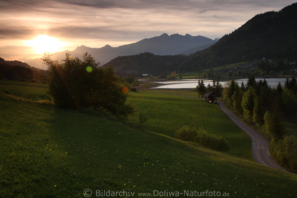 Sonnenuntergang am Weissensee Romantik Alpenpanorama Berge Gegenlicht Stimmung Naturbild
