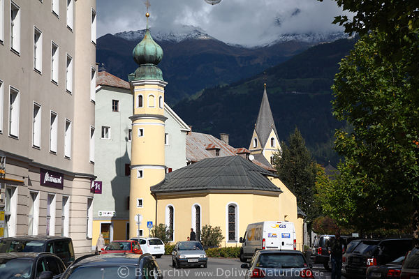 St. Antonius Kirche von Lienz am Bozener-Platz Bergblick