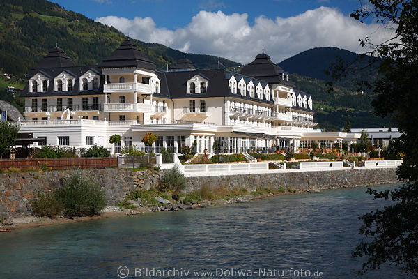 Grandhotel Lienz Unterkunft am Flußufer Alpenurlaub in Dolomiten Osttirol