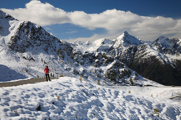 Gipfel Brunköpfl Bergsicht zu Großer Zunig Winterlandschaft Photo mit Frau auf Wanderweg