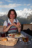 Adler Lounge Gast speisen in Gipfelhöhe mit Alpenpanorama-Blick