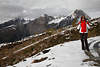 Drei Gipfel Wanderin Porträt Hintergrund Frau in Alpen Panorama