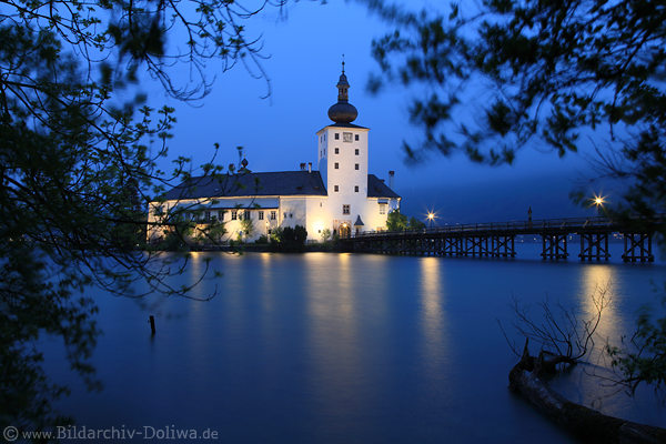 Gmunden Schloss-Orth Nachtromantik Traunsee