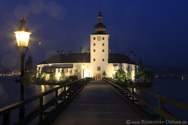 Seeschloss Orth Traunsee Inselbrücke Nachtromantik