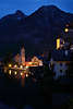 105896_Hallstatt abendliche Nachtlichter Romantik unter Dachstein-Bergen Foto Urlaub in Hallstätter Seelandschaft in Österreich
