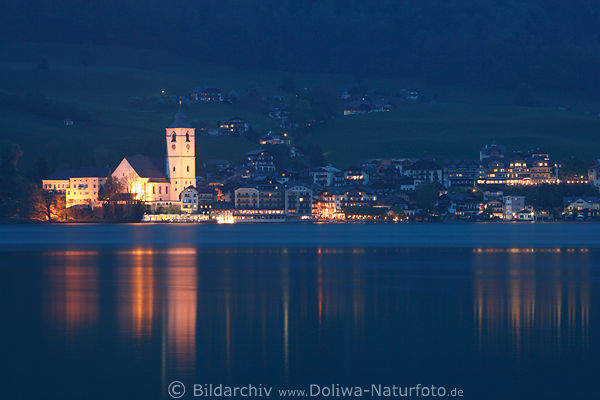 Sankt-Wolfgang am See Nachtpanorama am Wasser