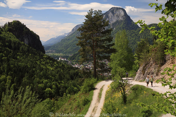 Bergweg Alpenlandschaft Kufstein Frühling Naturbild Kaisergebirge Wanderer Pendling Gipfelsicht