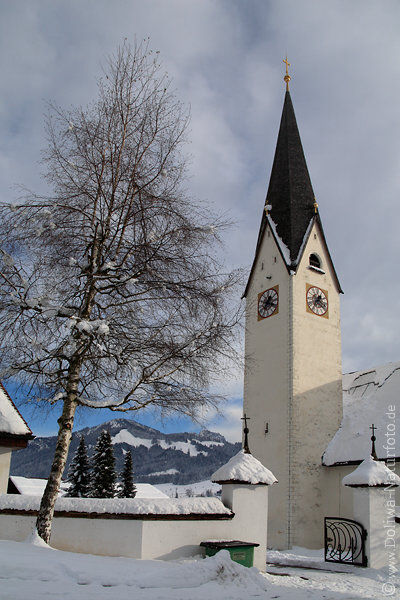 Sankt Jakob Kirchl Turm in Schnee Winterbild
