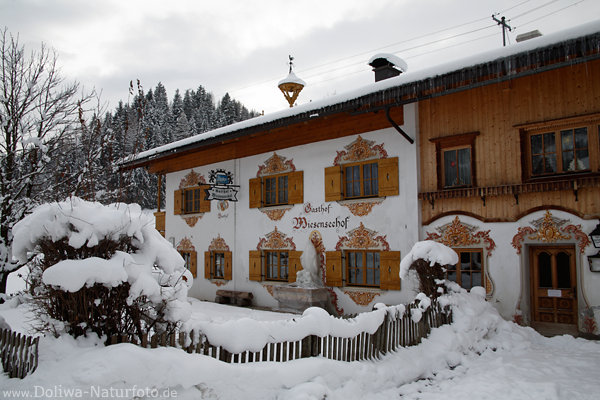 Gasthof Wiesenseehof in Schnee verschneit am Wiesensee