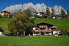 Hofreith Going am WilderKaiser Tirol Bergdorf grüne Idylle in Bergpanorama Bilder