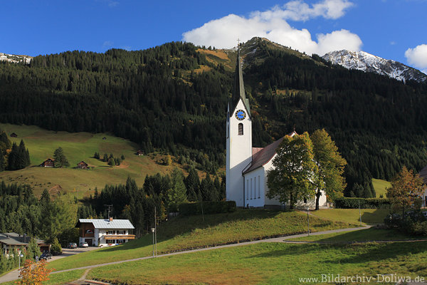 Pfarrkirche St. Anna Alpendorf Hirschegg in Kleinwalsertal Bergland