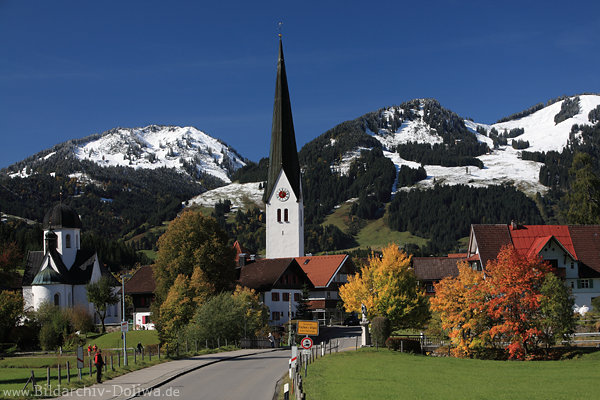 Alpendorf Fischen in Allgäu Bergkulisse Naturidylle Kirchen Strasse