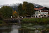 Gashof Krone am Kurhaus Fiskina Teich Berge Ausblick von Fischen im Allgäu Foto