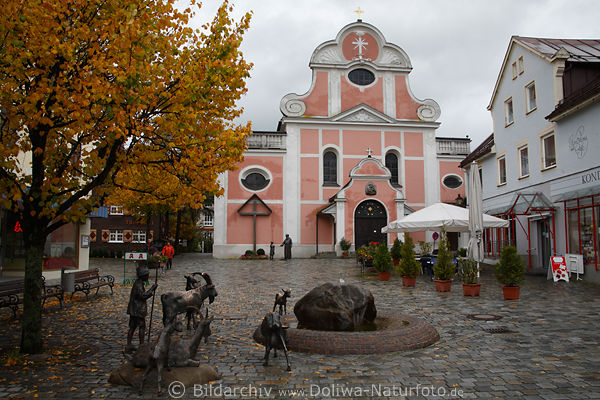 Immenstadt Klosterplatz mit Klosterkirche St. Josef