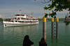 Passagierschiff Baden Bodensee Ausflug Einfahrt in Hafen Konstanz Wasser Landschaft