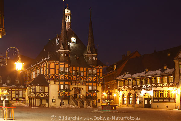 Wernigerode Nacht romantische Stimmung Lichter um Rathaus historische Schmuckhuser Altstadt