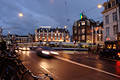 Amsterdam romantische Straenlichter Foto Cityverkehr in Weihnachtszeit an Munt Plein