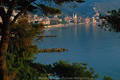 409220_Laigueglia Image Meerkste Stadt bei Sonnenaufgang Angler am Ufer Morgenlicht Ligurien Foto