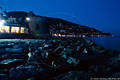 409624_ Alassio Nachtfoto felsigen Meerkste Turm Restaurant Nachtlichter am Strand
