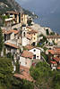 Altstadt Limone Steilufer Häuser Foto dichte Architektur über Gardasee Wasserblick