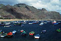 Teneriffa Berge Küste Meer Fischerboote Strand bei San Andres Playa de las Teresitas