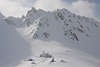Bd1087_ Einsames Häuschen in Schnee Südkarpaten Naturfoto aus Rumänien Skiurlaub im Fogarascher Bergmassiv Winterbild