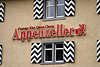 Appenzeller Fromage Käse Queso Cheese in Appenzell, Schild am Haus mit schwarzweissen Fensterladen