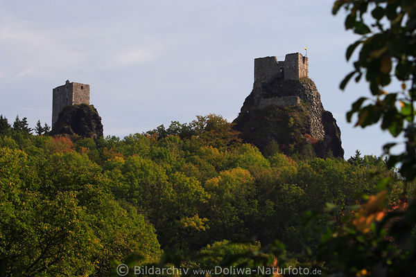 Burg Trosky Ruinen auf Felsen Panna & Baba in Bhmisches Paradies