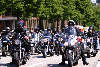 54473_Biker Motorrder Paradefahrt in Scheinwerfer-Licht auf Hamburgs Ost-West-Strae