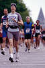 Frau Marathonlauf mit Mnnern Lufer Bild von Hamburg