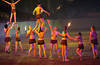 Artistik GalaShow Mdels mit Fackeln Foto Akrobatik Pyramide bauen