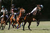 805421_ Finale Poloaction Foto: Andres Llorente am Ball & Thomas Winter fllt vom Pferd runter