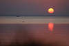 509584_Sonne rot orange Sonnenkugel ber Wasser Romantik Stimmung Naturbild