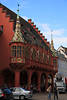 Freiburg historisches Kaufhaus in Rot Mnsterplatz Architektur Foto