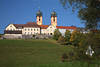 Kloster St.-Mrgen Panorama Foto am Berg Hgel vor Hochschwarzwald Blauhimmel