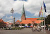 Marktplatz Eutin Stadtbild Kirche Türme Cafes Besucher City Landschaft