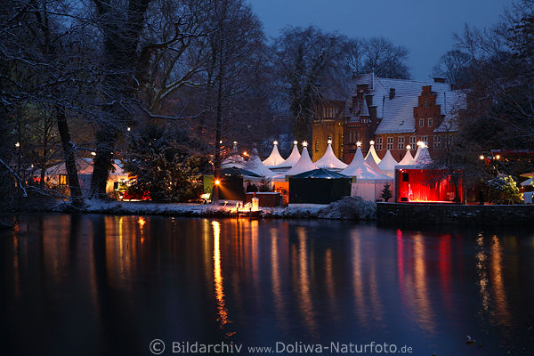 Hamburg-Bergedorf Weihnachtsmarkt Fotos am Schloss: Parkzelte unter Bumen Winterbilder